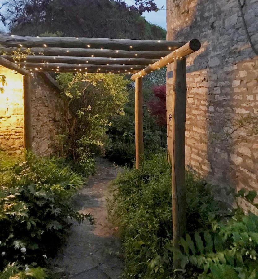Dove Cottage Bisley  Ngoại thất bức ảnh