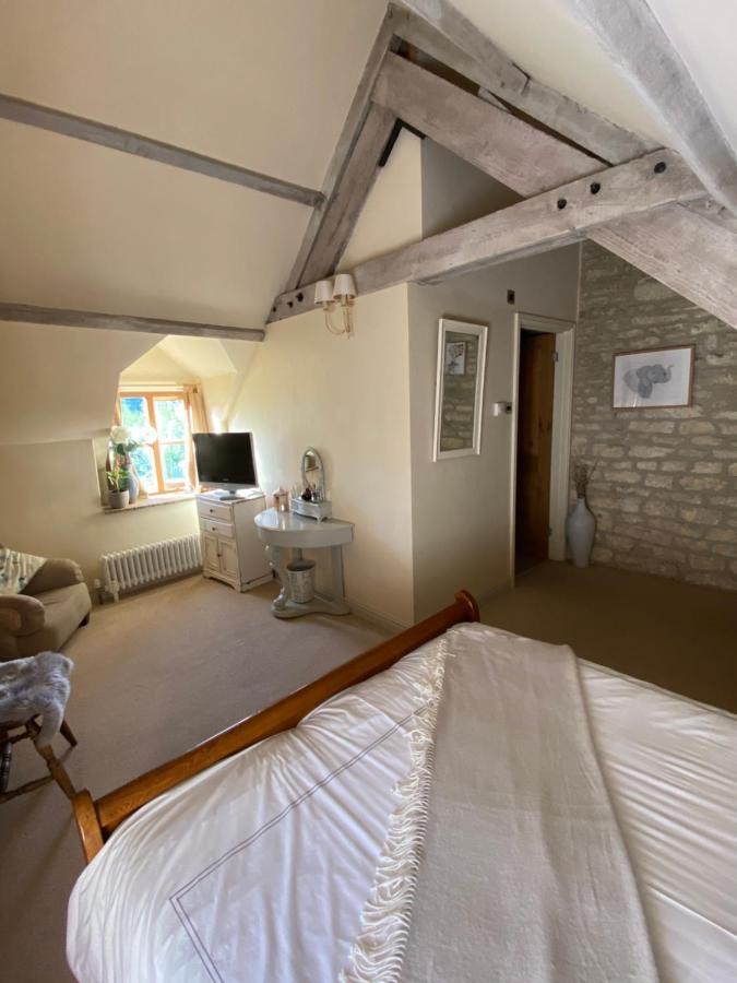 Dove Cottage Bisley  Ngoại thất bức ảnh