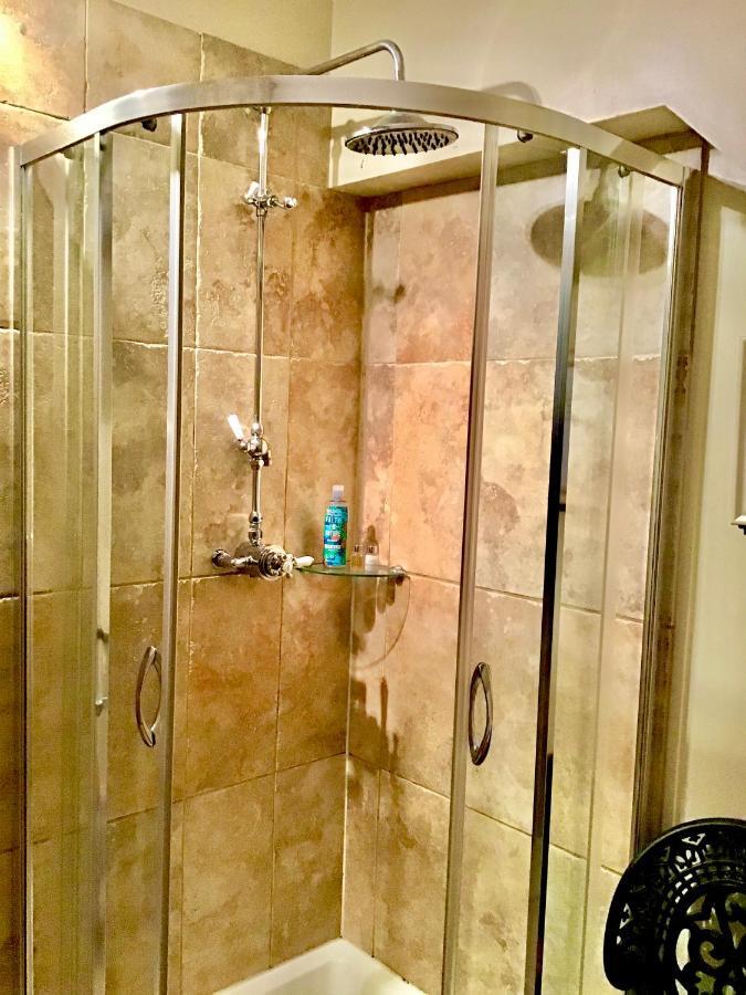 Dove Cottage Bisley  Ngoại thất bức ảnh